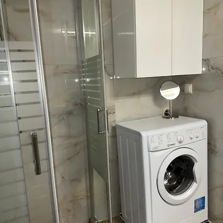 2 Bedrooms Apartment *